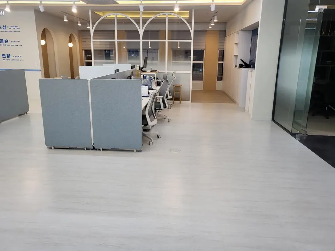 서해구 가정동 사업장 복도·대기 동선 야간 위생청소 사례 - 행진크린