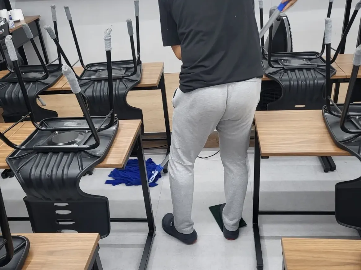 검단구 시천동 스터디카페 운영실·미팅룸 위생청소 사례 - 행진크린